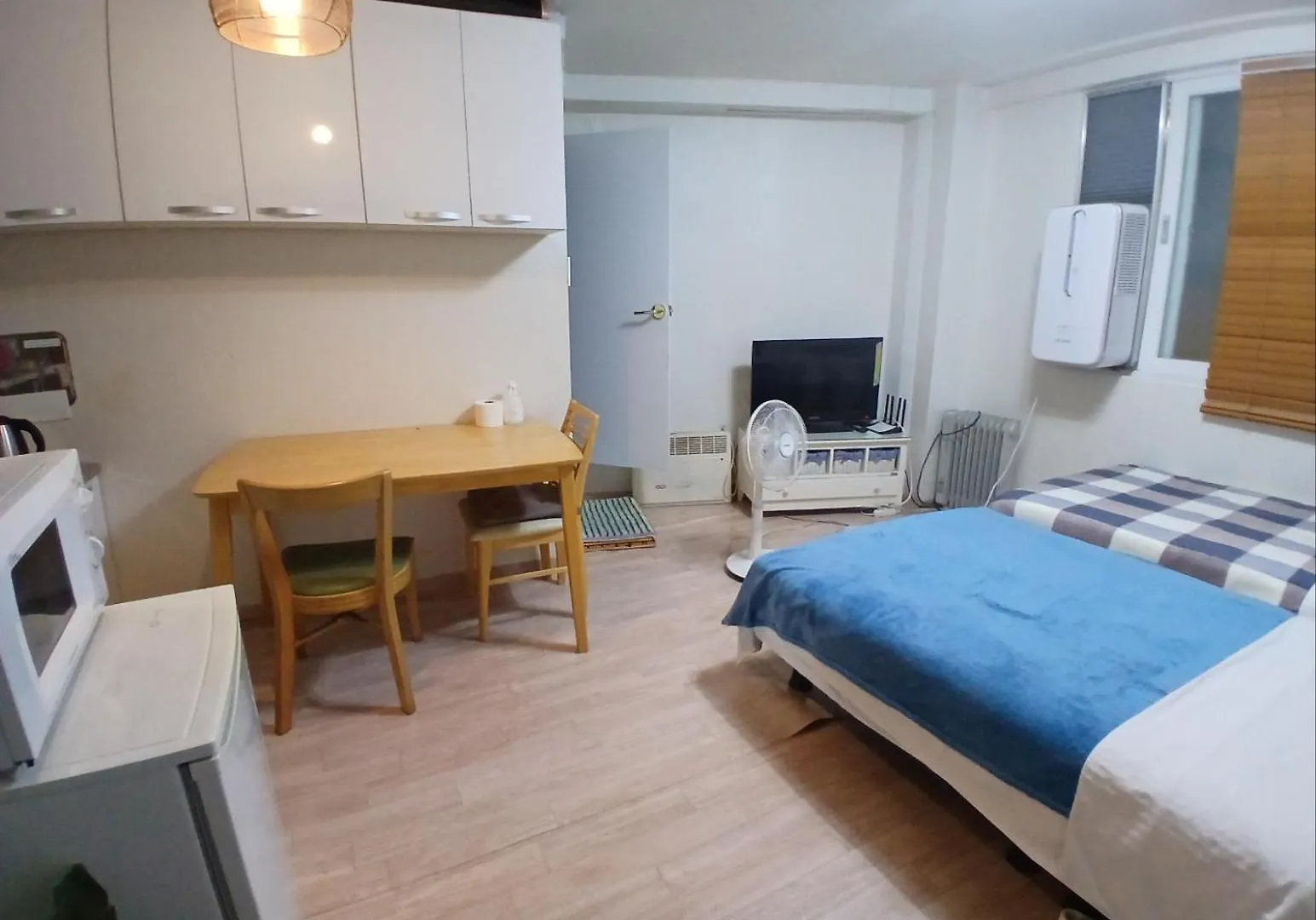 Mangwon Station And Mangwon Traditional Market, Studio Apartment, Entire House 2Nd Floor Seoul Sydkorea