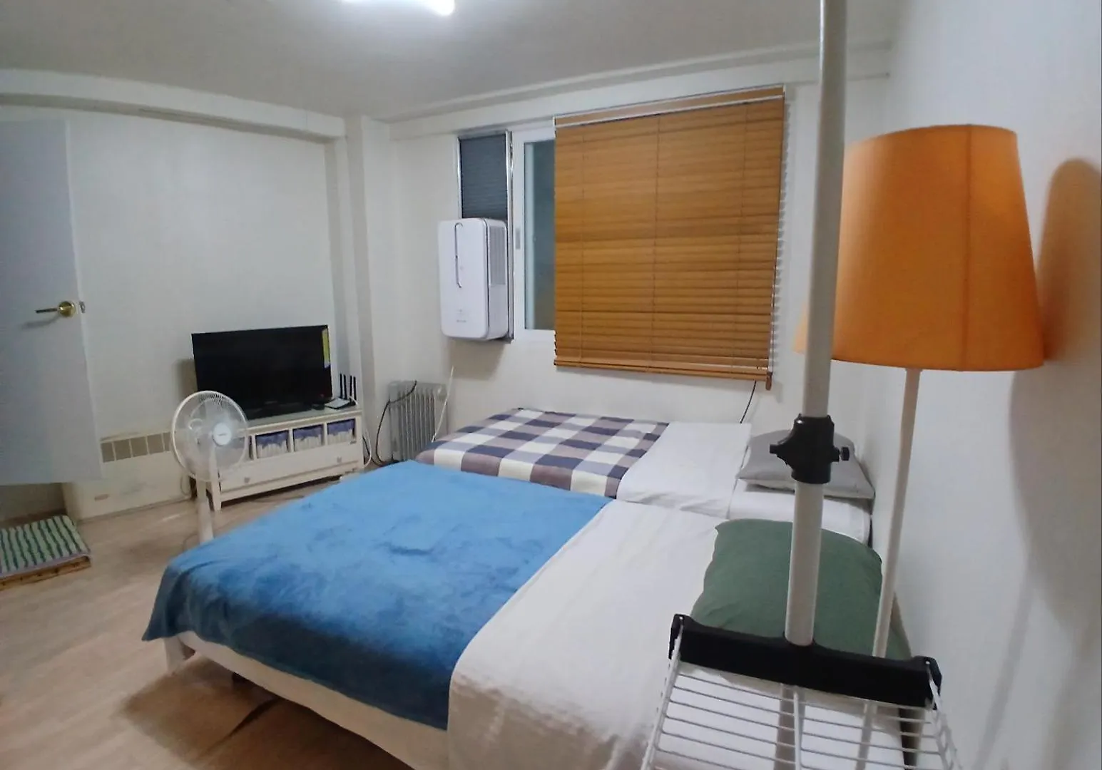 Mangwon Station And Mangwon Traditional Market, Studio Apartment, Entire House 2Nd Floor Seoul 0*,  Sydkorea